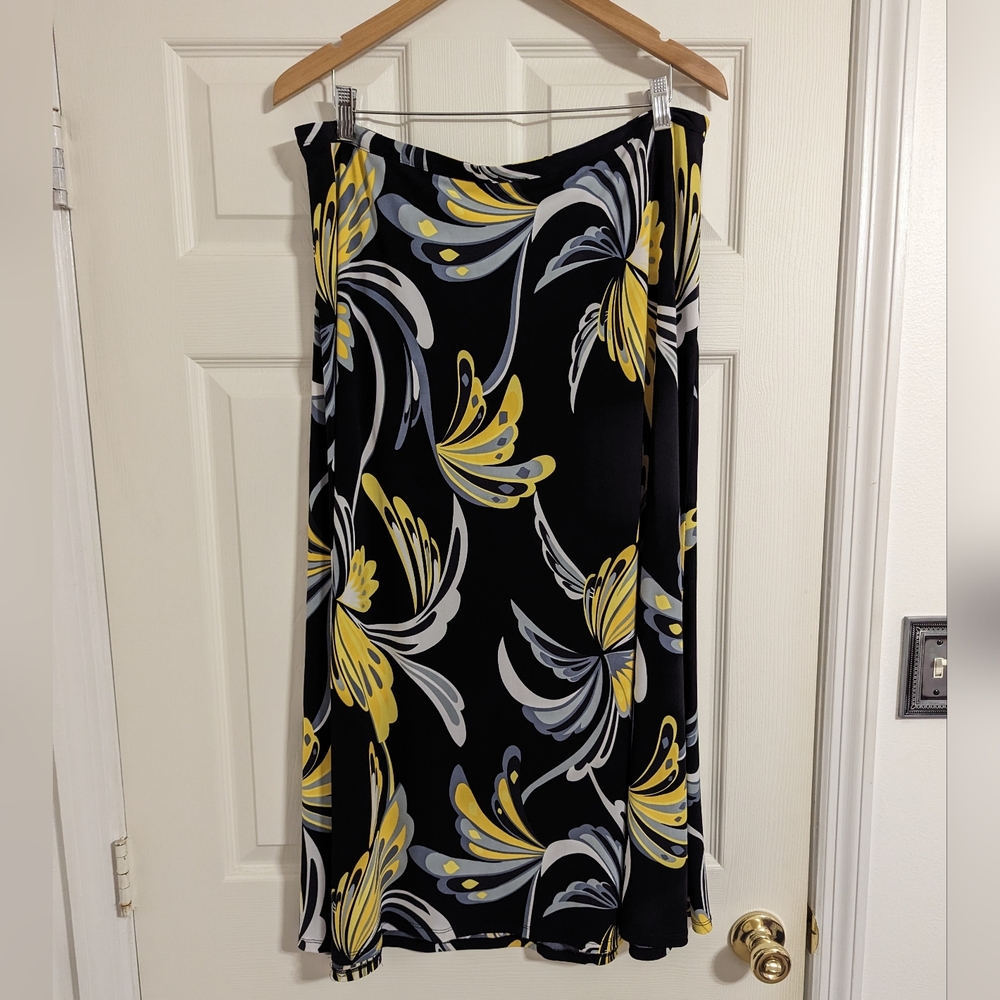 Cato black and yellow floral poly Maxi skirt size 18/20W